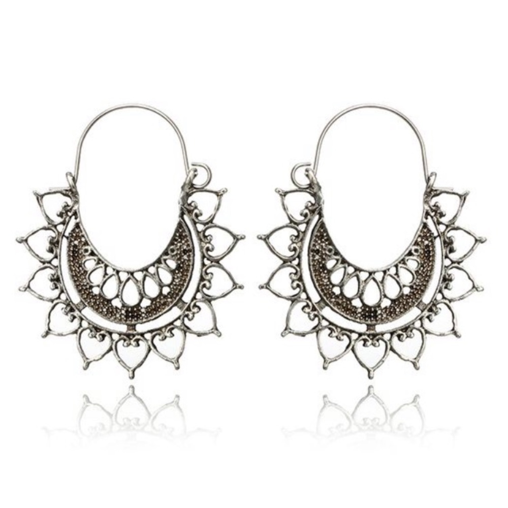 Etched Drop Hoop Hollow trendy Boho earrings - Picture 3 of 12
